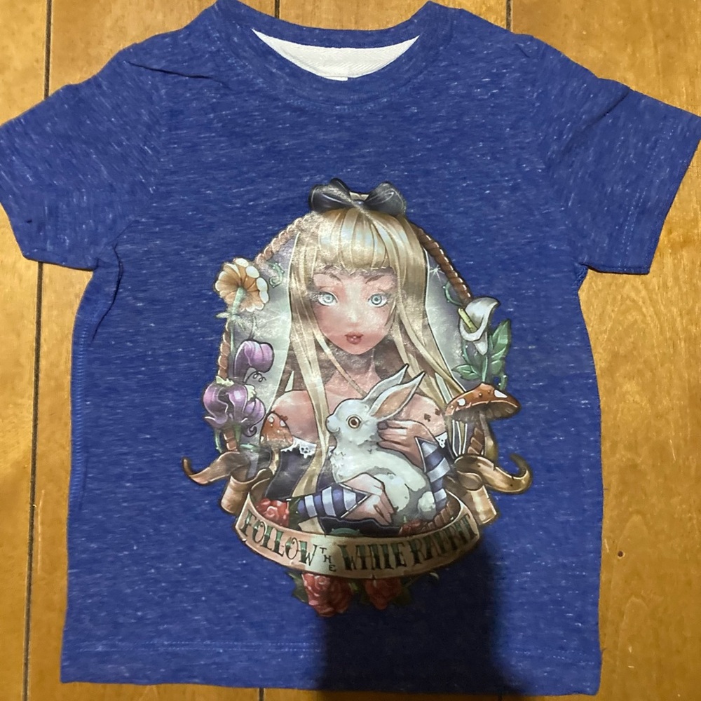 NWOT Toddlers Size 2 Rabbit Skins Printed “Follow The White Rabbit” Shirt
